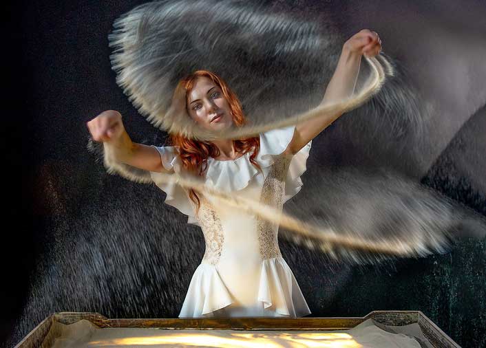 Sand paints show by painting artist Daria Tym